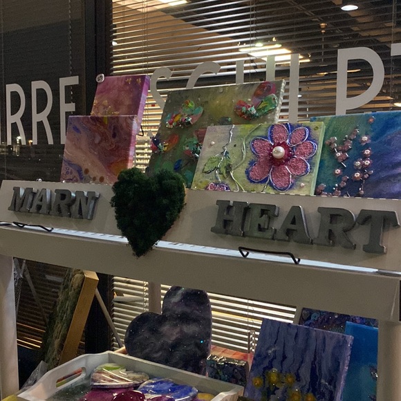 8x8 marnHeart, One of a Kind - Picture 2 of 3